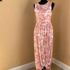 Maxi dress coral and floral sleeveless beach & resort size Large
